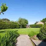 2 Bed In Northallerton Oc-g0172 Nyaraló